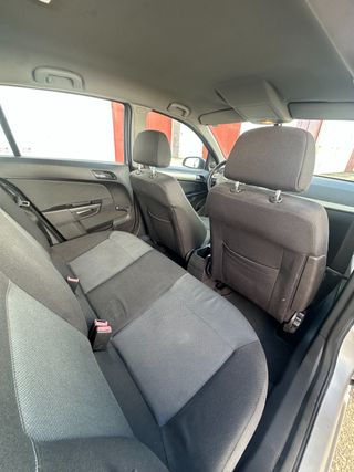 Opel Astra 1.6 Enjoy Easytronic