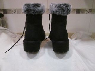 BOTINES DE MUJER COLOR NEGRO NUMERO 39 MARCA TEX