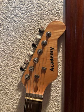 Guitarra Eléctrica Academy Blanca