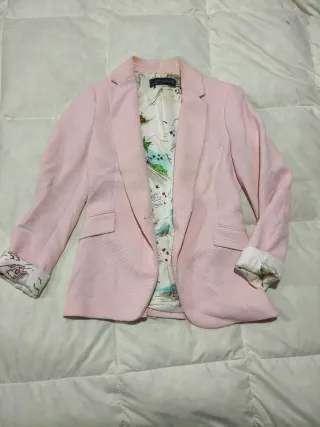 Blazer rosa con forro estampado
