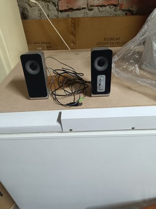 Altavoces Trust Negro/Plata