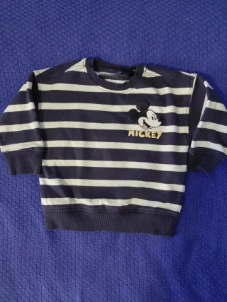 Conjunto pantalón y sudadera de Lefties talla 9-12