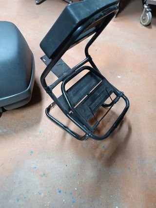 Respaldo y baúl Vespa TX200