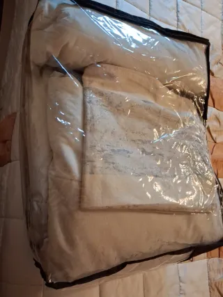 Edredón/Colcha 135-150cm + regalo 2 fundascojines