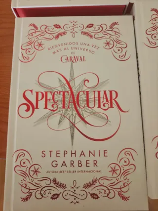 Saga libros caraval + novela spectacular