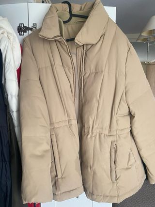 Parka/Plumas Beige Mujer