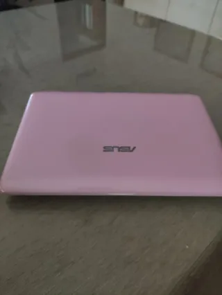 Ordenador Asus rosa