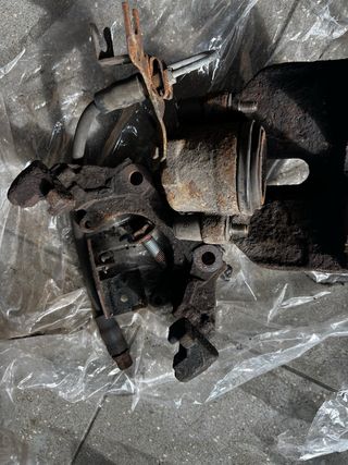 2x Pinças Travões VW Passat B5 3B esquerda direita