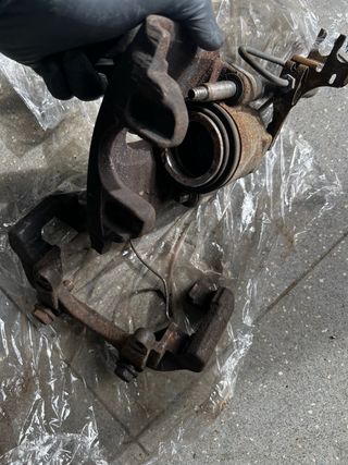 2x Pinças Travões VW Passat B5 3B esquerda direita