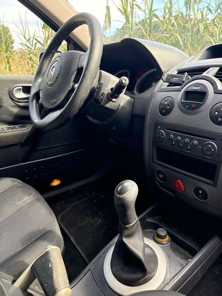 Renault Megane  berlina 2006