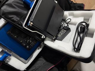 2 Focos LED Neewer NL660 con soportes