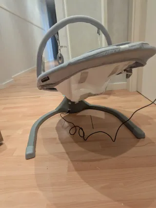 Hamaca eléctrica bebé Kinderkraft- con balancín