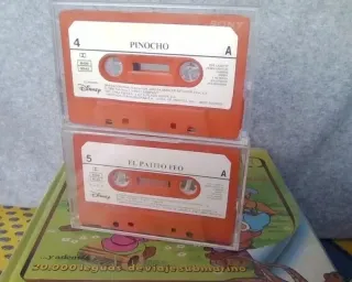 2 cintas y 7 tomos cuentos Walt Disney 1986 1987