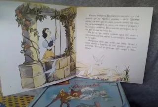 2 cintas y 7 tomos cuentos Walt Disney 1986 1987