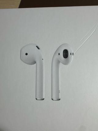AirPods 2ª Gen con Estuche de Carga