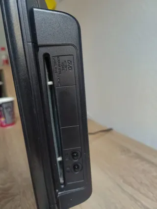 Televisor OKI 22". Full HD 1080p TDT HDMI