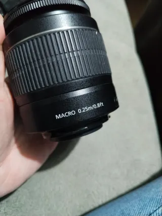 Cámara Canon EOS 1100D Negra