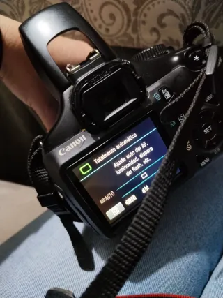 Cámara Canon EOS 1100D Negra