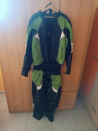 Traje de moto deportivo color verde