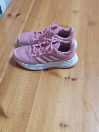 Zapatillas Adidas rosas talla 38/39