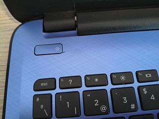 Portátil HP 15-ac140ns Intel Core i3