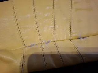 Chaqueta cuero amarilla