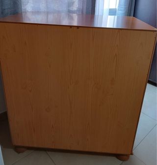 Comò in legno con 3 cassetti