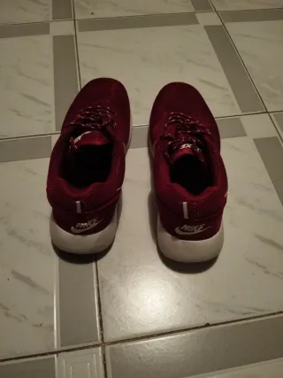 Zapatillas Nike Rojas y Blancas