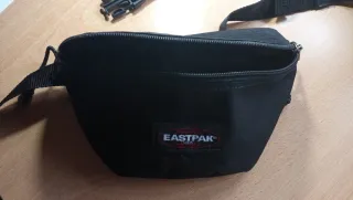 Riñonera Eastpak Negra