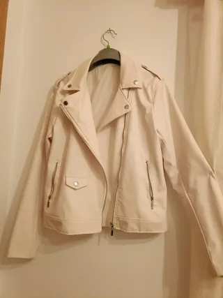 Chaqueta Piel Sintética Beige