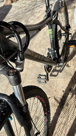 Bicicleta de Montaña SPZ Negra