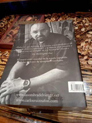 Carlos Ruiz Zafon:La sombra del viento Novela