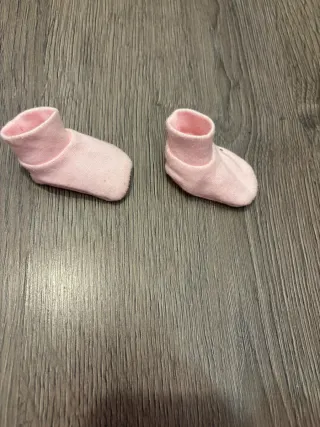 Lote Ropa Bebé Reborn: 15 Conjuntos + 5 Zapatos