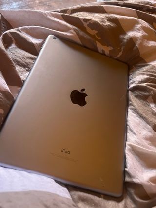 iPad 6.ª Gen 32GB Wi-Fi Plata