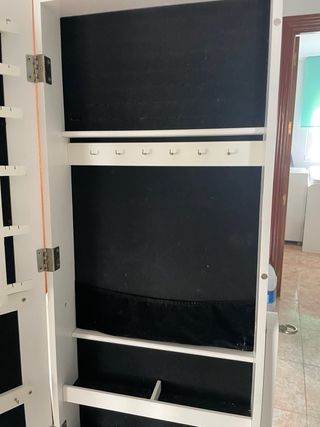 Espejo joyero de pie blanco