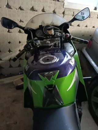 Kawasaki Ninja ZX6R