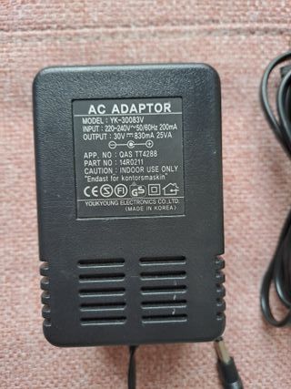 Adaptador AC YK-30083V 30V 830mA