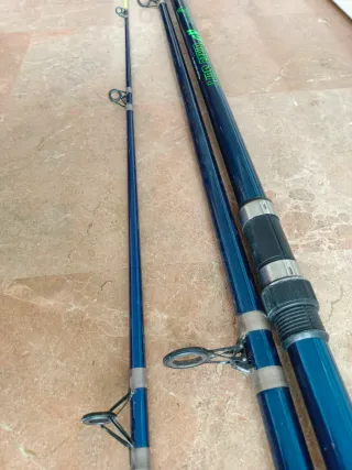 Caña de surfcasting azul