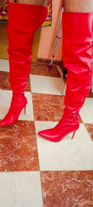 Botas rojas tacón aguja 43/44