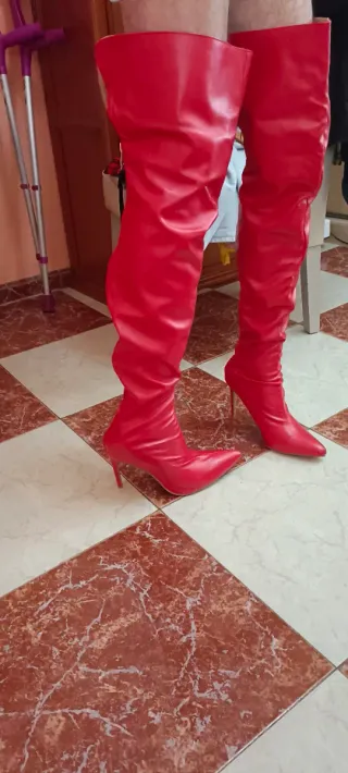 Botas rojas tacón aguja 43/44