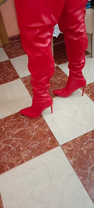 Botas rojas tacón aguja 43/44