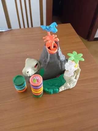 Play-Doh Volcán Dinosaurios