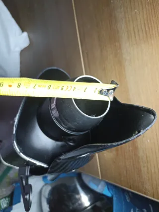 Tubo de escape y faros moto.