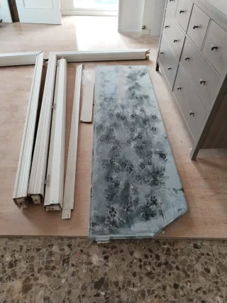 Puerta doble madera maciza con cristalera