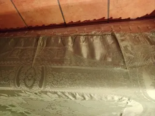 Cubre cama vintage verde brillante con borlas