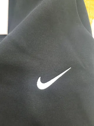 Pantalón Nike Tech Fleece Chelsea Negro