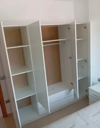 Armario Armario de madera beige y gris