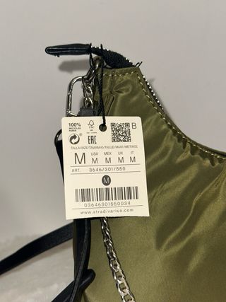Bolso verde oliva Stradivarius. Sin uso previo.