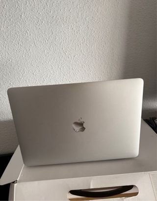 MacBook Pro 13 2020 Touch Bar i5 SSD como nuevo