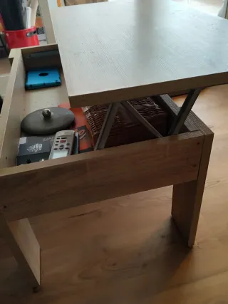 Mesa de centro elevable de madera